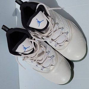 Air Jordan Basketball Velocity Size 7Y